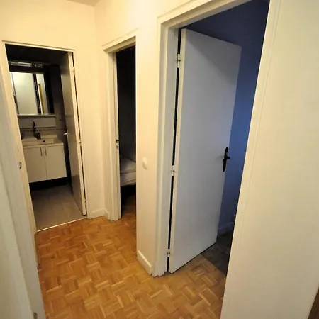Spacious, Bright With Private Parking Апартаменты *